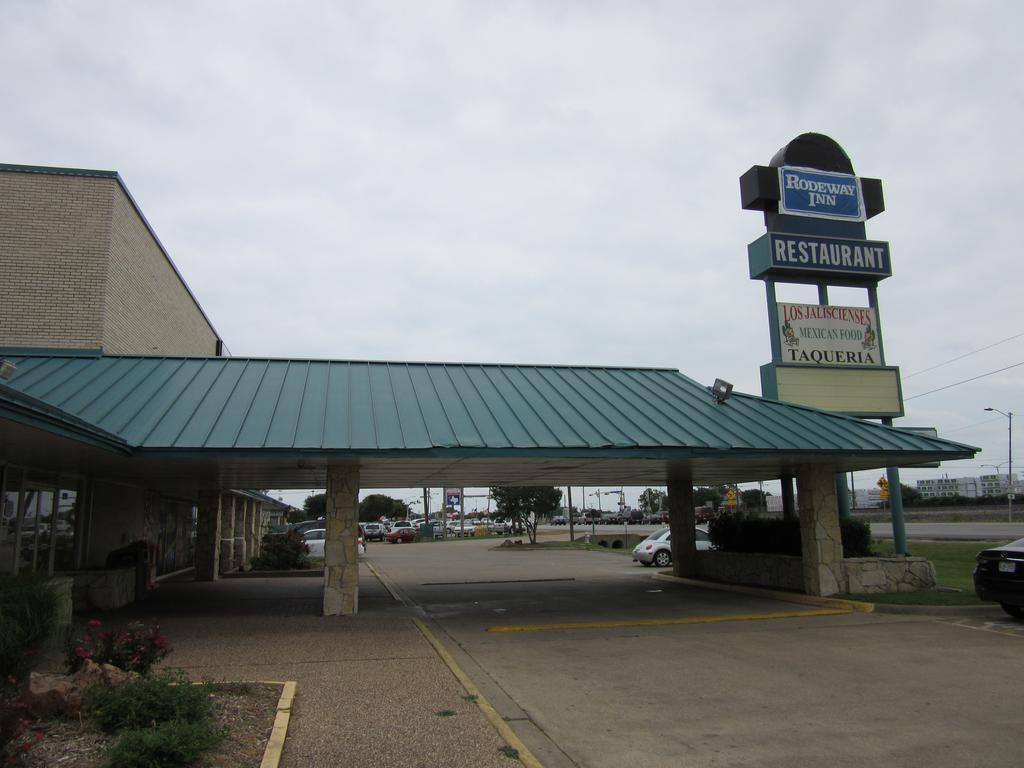 Rodeway Inn Arlington Zewnętrze zdjęcie